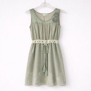 Soft Green Romantic Sleeveless Embroidered Rose Lace Trim Flowy Dress Sz.M